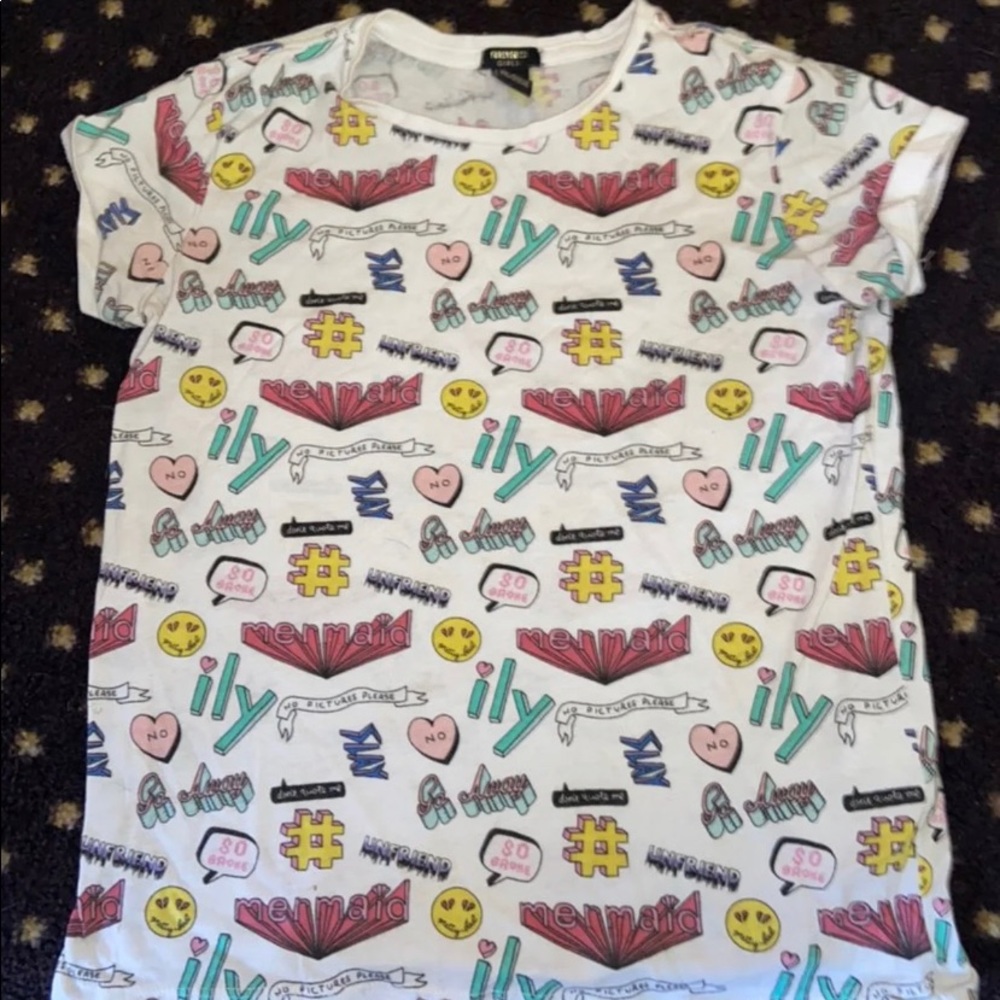 Forever 21 Girls “Iconic” Shirt